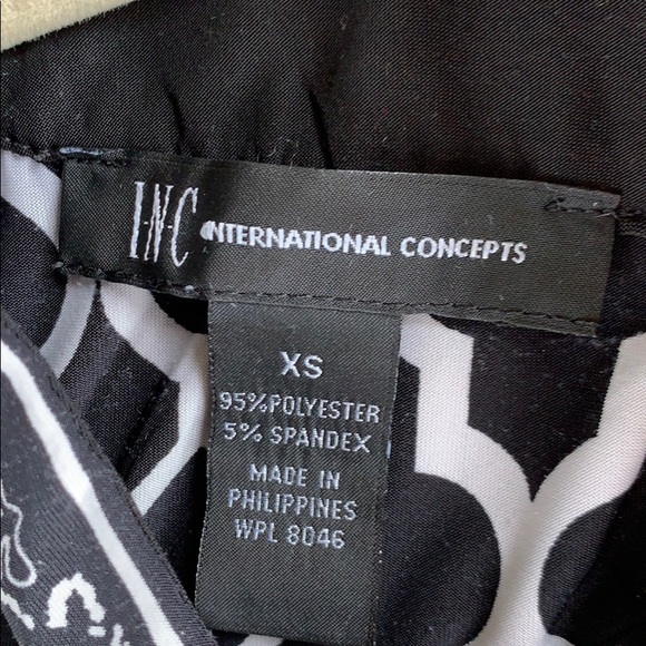 Patterned Maxi Dress - Picture 5 of 6